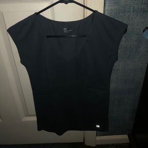 Gap Women’s Navy Tee
